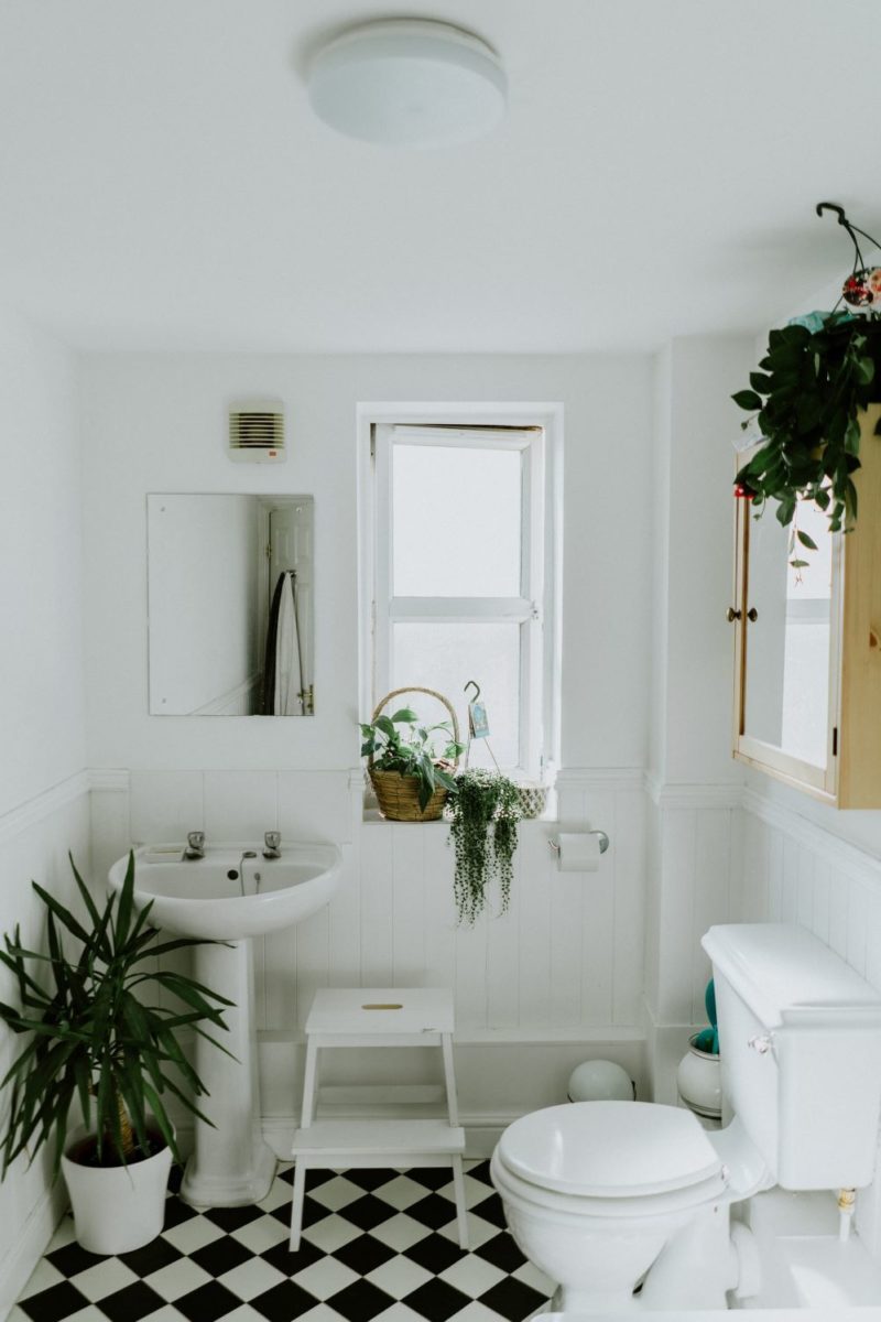 Bathroom Renovations - Phil Hearing on Unsplash